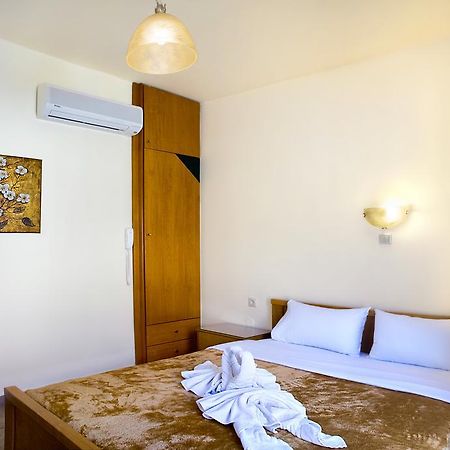 Nicolas Hotel เยโอริยิอูโปลิส ภายนอก รูปภาพ