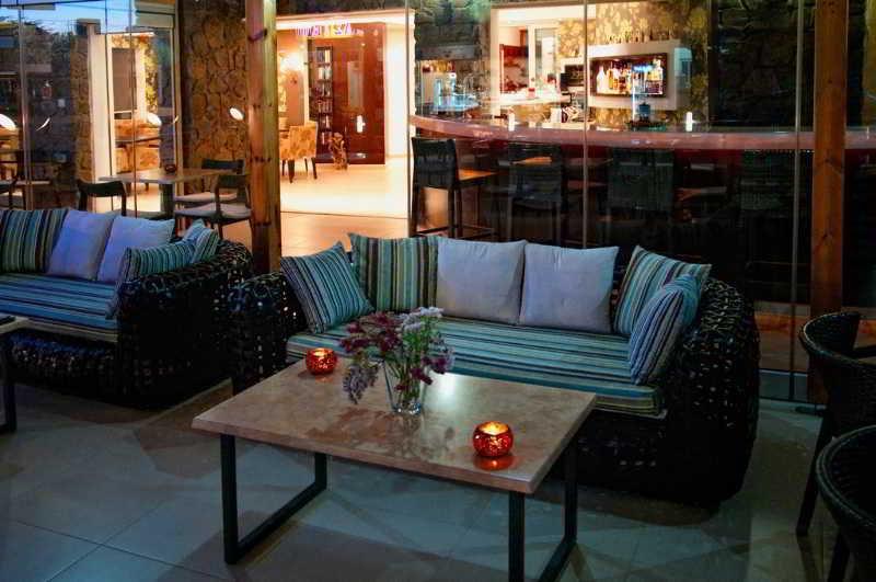 Nicolas Hotel เยโอริยิอูโปลิส ภายนอก รูปภาพ
